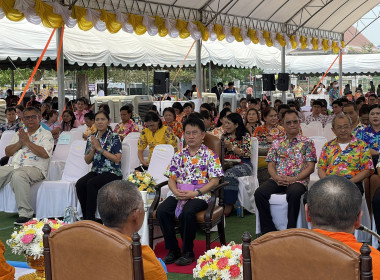 ร่วมพิธีอัญเชิญพระพุทธปฏิมากรสุพรรณภูมิ ... พารามิเตอร์รูปภาพ 2