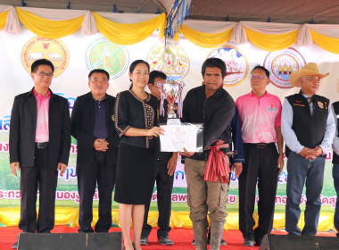 ร่วมพิธีเปิดกิจกรรมการประกวดกระบือ ... พารามิเตอร์รูปภาพ 12