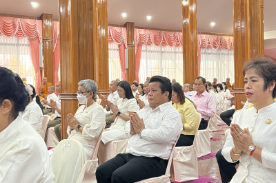 ร่วมพิธีเจริญพระพุทธมนต์ เจริญจิตตภาวนาถวายพระพรชัยมงคล พารามิเตอร์รูปภาพ 1