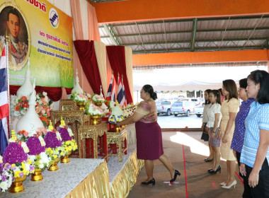 พิธีวางพานพุ่มดอกไม้สักการะพระราชวรวงศ์เธอ ... พารามิเตอร์รูปภาพ 9