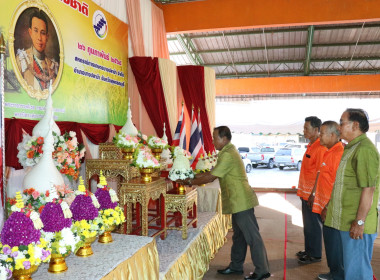 พิธีวางพานพุ่มดอกไม้สักการะพระราชวรวงศ์เธอ ... พารามิเตอร์รูปภาพ 26