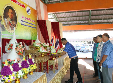 พิธีวางพานพุ่มดอกไม้สักการะพระราชวรวงศ์เธอ ... พารามิเตอร์รูปภาพ 27