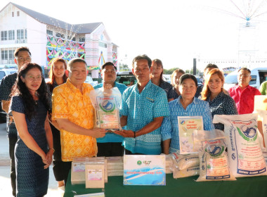 พิธีวางพานพุ่มดอกไม้สักการะพระราชวรวงศ์เธอ ... พารามิเตอร์รูปภาพ 55