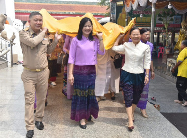 ร่วมพิธีเปิดงานเทศกาลปิดทองนมัสการหลวงพ่อโต ครั้งที่ 1 ... พารามิเตอร์รูปภาพ 3