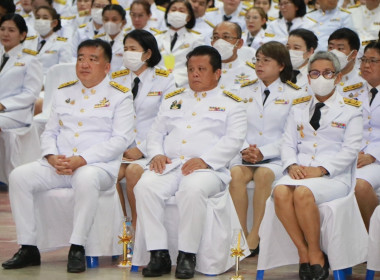 ร่วมพิธีถวายเครื่องราชสักการะและวางพานพุ่ม ... พารามิเตอร์รูปภาพ 3