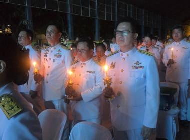 ร่วมพิธีถวายเครื่องราชสักการะและวางพานพุ่ม ... พารามิเตอร์รูปภาพ 4