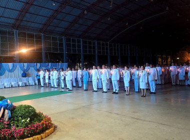 ร่วมพิธีถวายเครื่องราชสักการะและวางพานพุ่ม ... พารามิเตอร์รูปภาพ 5