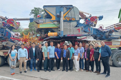ร่วมเป็นสักขีพยานในการบริจาครถเกี่ยวนวดข้าว และรถเทรลเลอร์ ... พารามิเตอร์รูปภาพ 1