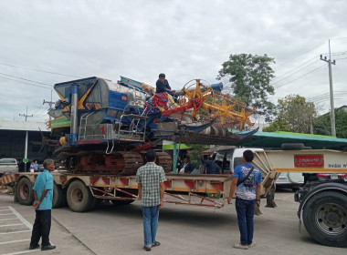 ร่วมเป็นสักขีพยานในการบริจาครถเกี่ยวนวดข้าว และรถเทรลเลอร์ ... พารามิเตอร์รูปภาพ 4