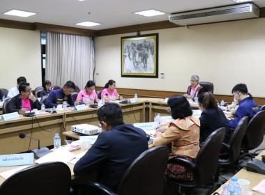 ร่วมประชุมเพื่อกำหนดกรอบการจัดทำแผนแม่บทพัฒนาด้านการเกษตรจังหวัดสุพรรณบุรี ... พารามิเตอร์รูปภาพ 8
