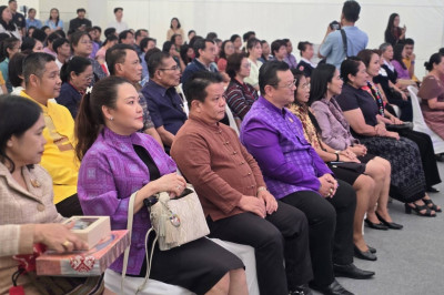 ร่วมพิธีเปิดงานโครงการ OTOP สร้างสุขสู่ชุมชน พารามิเตอร์รูปภาพ 1