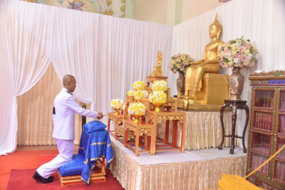 ร่วมพิธีสวดพระพุทธมนต์และทำบุญตักบาตรถวายพระราชกุศลแด่พระบาทสมเด็จพระบรมชนกาธิเบศร มหาภูมิพลอดุลยเดชมหาราช บรมนาถบพิตร ... พารามิเตอร์รูปภาพ 1