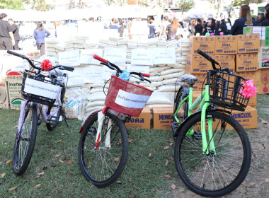 ร่วมสนับสนุนมอบสิ่งของบริจาคออกร้าน “ธารากาชาด” ... พารามิเตอร์รูปภาพ 8