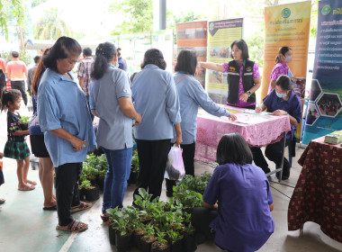 ร่วมจัดนิทรรศการโครงการปฏิบัติราชการเพื่อให้บริการประชาชน ... พารามิเตอร์รูปภาพ 11