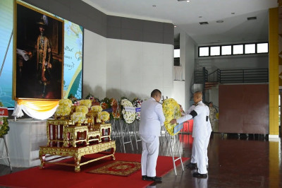 ร่วมงานรัฐพิธีวันที่ระลึก ... พารามิเตอร์รูปภาพ 1