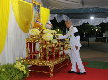 ร่วมพิธีเชิญ “พุ่มดอกบัวประดิษฐ์” ไปถวายสักการะ ... พารามิเตอร์รูปภาพ 1