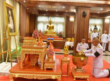 ร่วมพิธีถวายน้ำสรง และถวายสักการะพระศพ ... พารามิเตอร์รูปภาพ 1