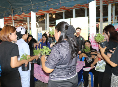 ร่วมจัดนิทรรศการโครงการสุพรรณบุรีรวมใจ บริการเคลื่อนที่ ... พารามิเตอร์รูปภาพ 18