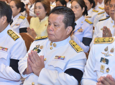 ร่วมพิธีเจริญพระพุทธมนต์และทำบุญตักบาตร ... พารามิเตอร์รูปภาพ 4