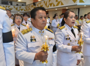 ร่วมพิธีถวายเครื่องราชสักการะวางพานพุ่ม ... พารามิเตอร์รูปภาพ 3