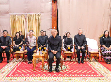 พิธีวางพานพุ่มดอกไม้สดสักการะพระราชวรวงศ์เธอ ... พารามิเตอร์รูปภาพ 51