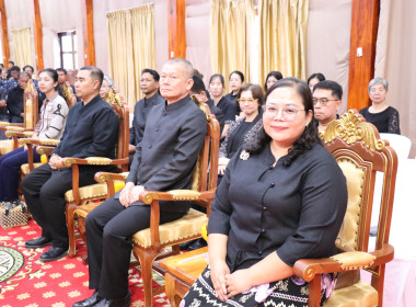 พิธีวางพานพุ่มดอกไม้สดสักการะพระราชวรวงศ์เธอ ... พารามิเตอร์รูปภาพ 55