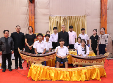พิธีวางพานพุ่มดอกไม้สดสักการะพระราชวรวงศ์เธอ ... พารามิเตอร์รูปภาพ 65