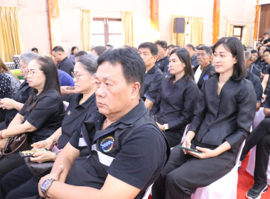พิธีวางพานพุ่มดอกไม้สดสักการะพระราชวรวงศ์เธอ ... พารามิเตอร์รูปภาพ 72