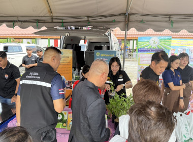 ร่วมจัดนิทรรศการโครงการสุพรรณบุรีรวมใจ บริการเคลื่อนที่ ... พารามิเตอร์รูปภาพ 6