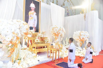 ร่วมพิธีบำเพ็ญกุศลและทำบุญตักบาตร ในวาระครบ 100 วัน ... พารามิเตอร์รูปภาพ 1