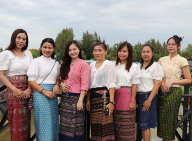 ร่วมกิจกรรมตักบาตรทางน้ำ “นาวาภิกขาจาร” แต่งไทยใส่บาตร ... พารามิเตอร์รูปภาพ 7