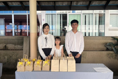 ร่วมพิธีทำบุญตักบาตรข้าวสารอาหารแห้ง ... พารามิเตอร์รูปภาพ 1