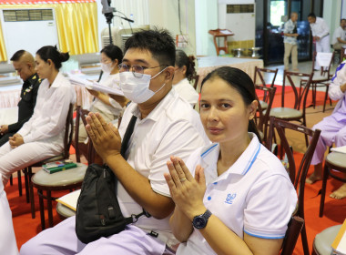 ร่วมพิธีเจริญพระพุทธมนต์ เจริญจิตตภาวนาถวายพระพรชัยมงคล พารามิเตอร์รูปภาพ 14