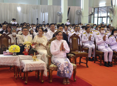 ร่วมพิธีเจริญพระพุทธมนต์ เจริญจิตตภาวนา ถวายพระพรชัยมงคล พารามิเตอร์รูปภาพ 3