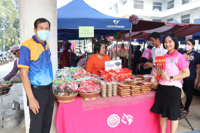 ร่วมงาน “ตลาดนัด โคก หนอง นา พัฒนาชุมชน” พารามิเตอร์รูปภาพ 1